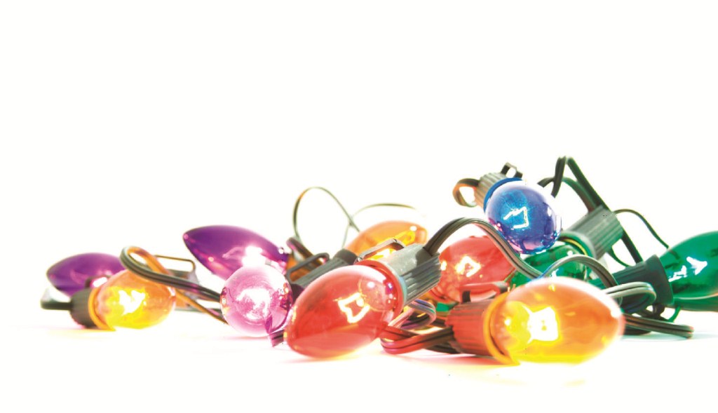 How To Fix Lights On A Christmas Tree ACE Tips & Advice